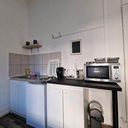 Le Klein, Studio Au Calme Au Centre De Besancon Ngoại thất bức ảnh